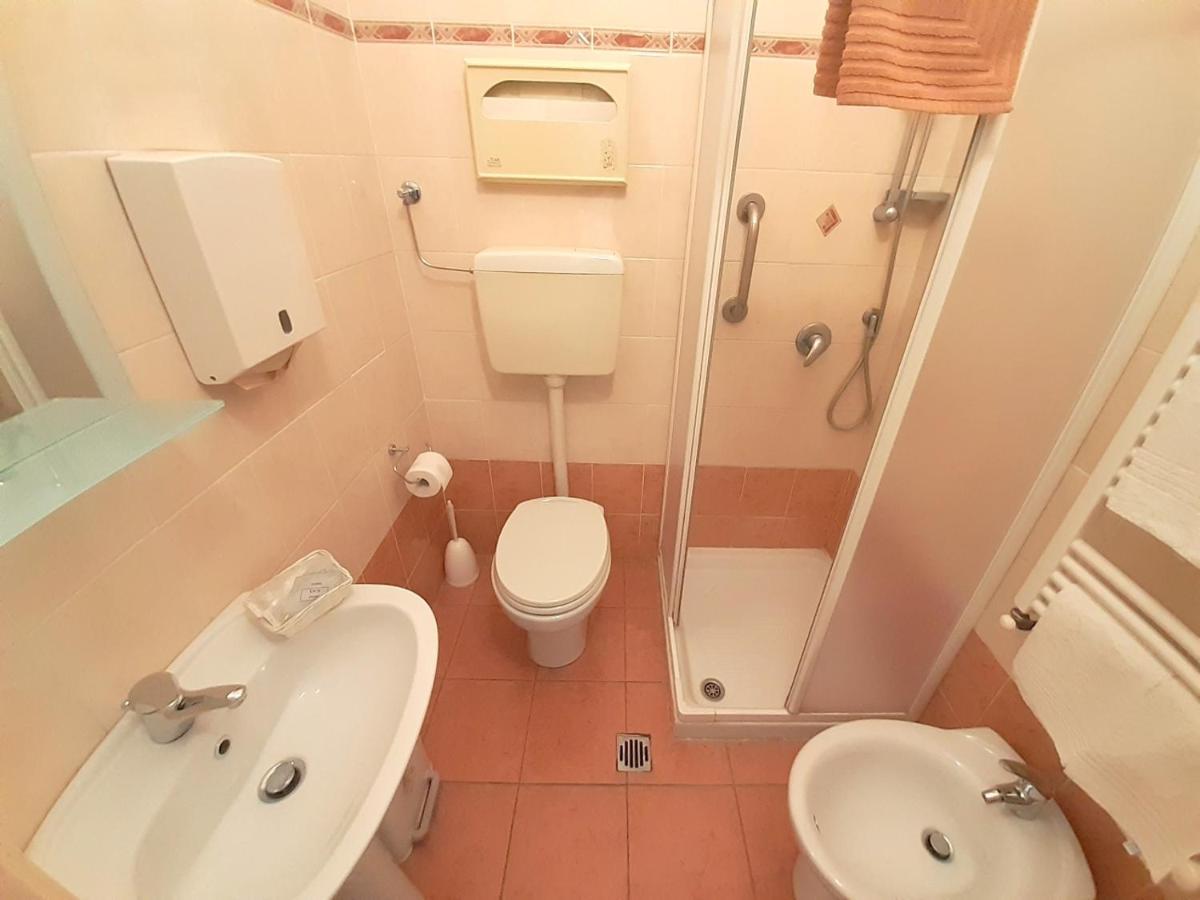 Albergo Alba Torino Centro Esterno foto